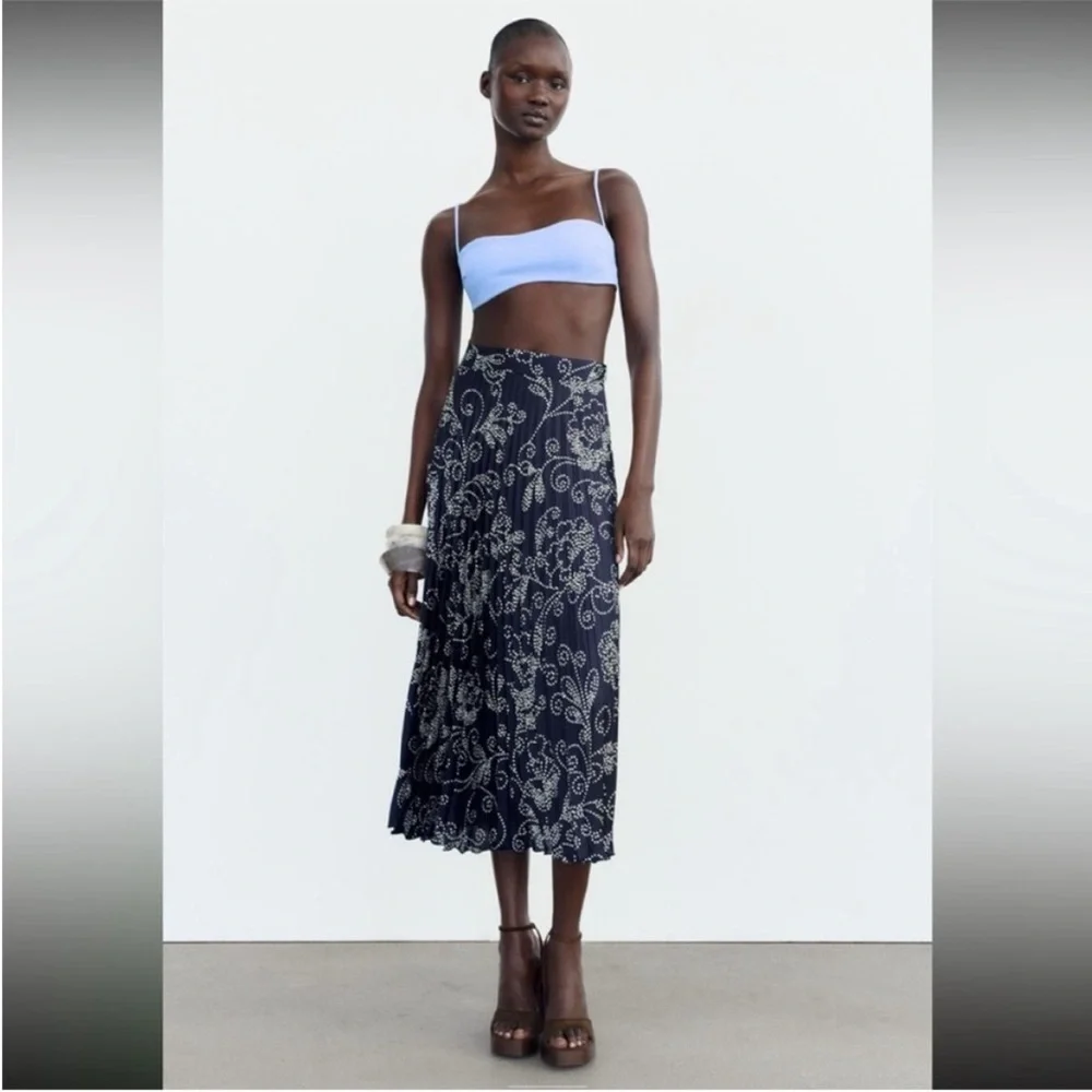 Zara, Navy/white, Printed pleated midi skirt, Medium